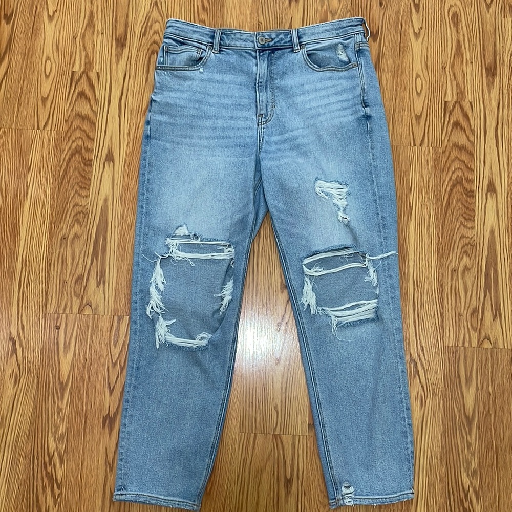 American Eagle Distressed Stretch Mom Jeans Size 12